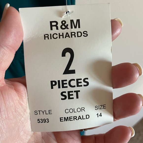 R & M Richards Emerald Green Sleeveless Dress with Jacket.  Size 14.  Never worn - Picture 10 of 10